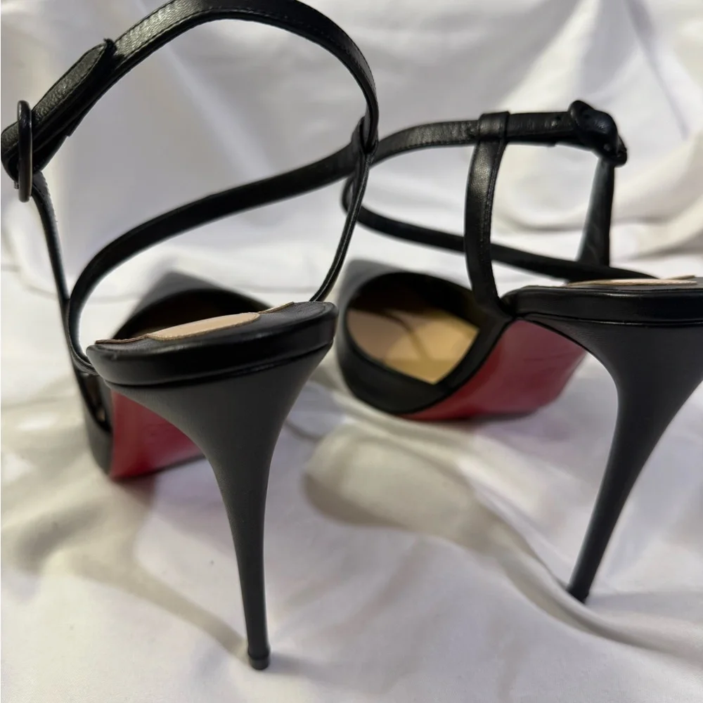 Christian Louboutin Jenlove
100 mm Strappy pumps - Kid leather W/Size 41 US/11 - Picture 2 of 12
